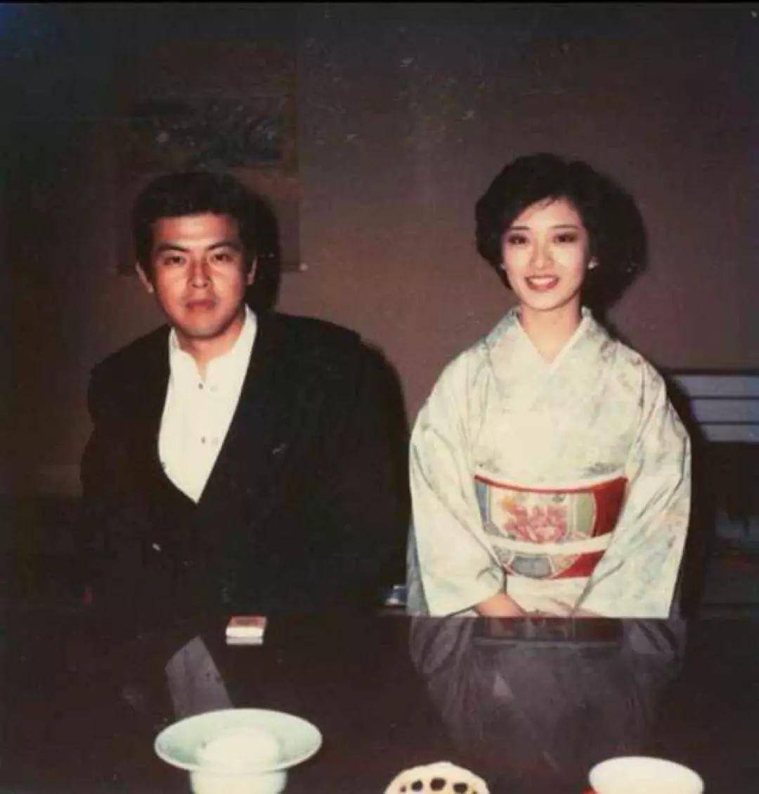 童话般的爱情：三浦友和守护山口百惠43年，从来不跟她吵架